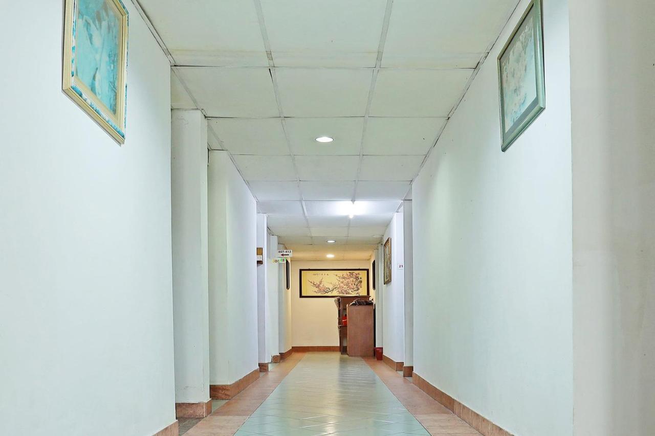 Oyo 90598 Living House C0 Hotel Kuching Exterior foto